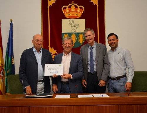 Entrega de la recaudación de las Fiestas Patronales en honor a Santiago Apóstol