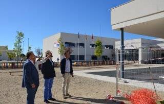 El alcalde, Luis Partida, junto a concejales y técnicos durante la visita.