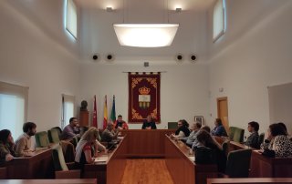 Imagen de la reunión de urgencia por la DANA celebrada en el Salón de Plenos del Ayuntamiento.