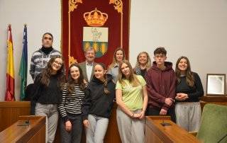 Recepción de alumnos en el Salón de Plenos del Ayuntamiento.